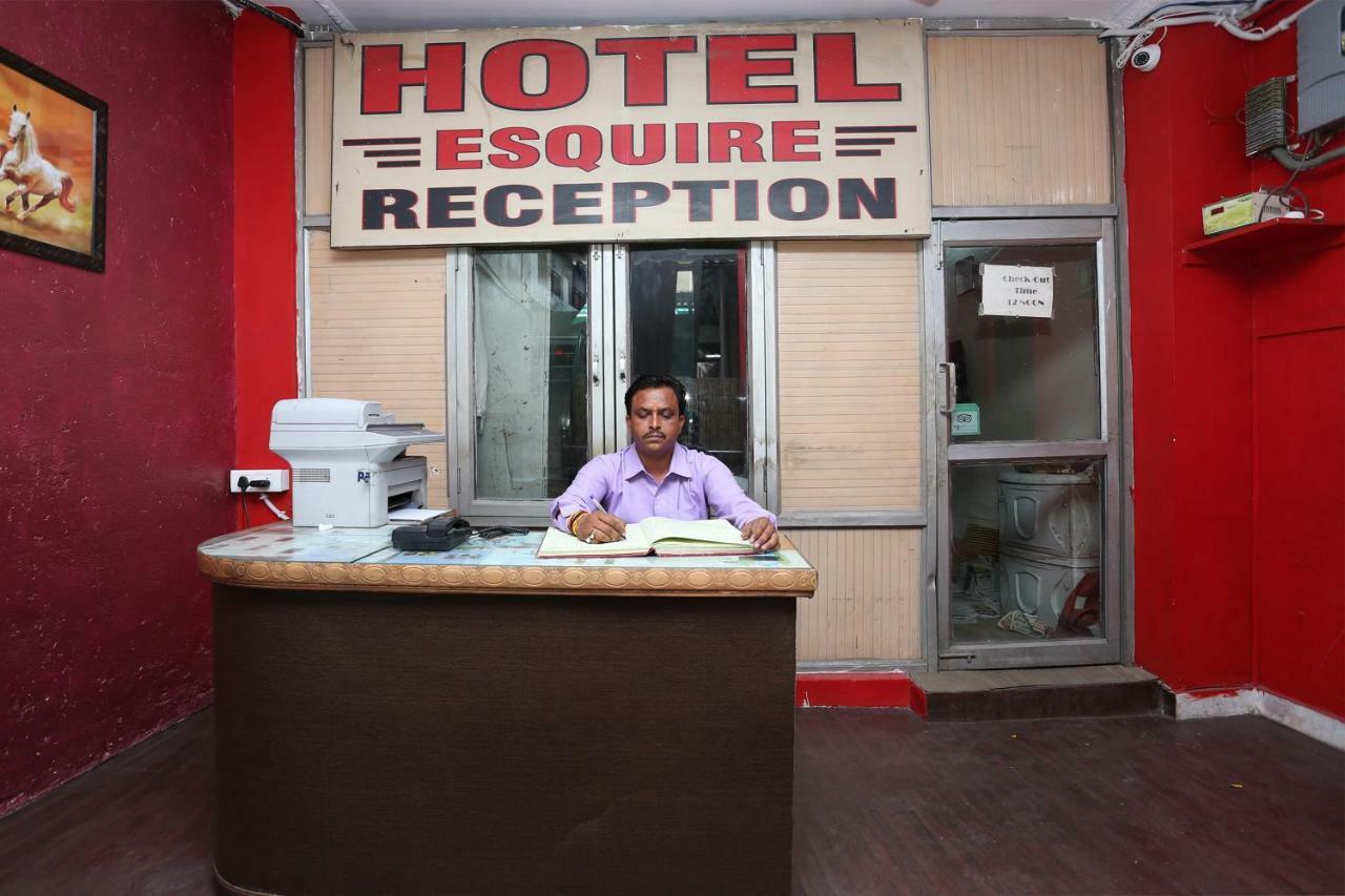 Oyo 39830 Hotel Esquire Meerut Bagian luar foto