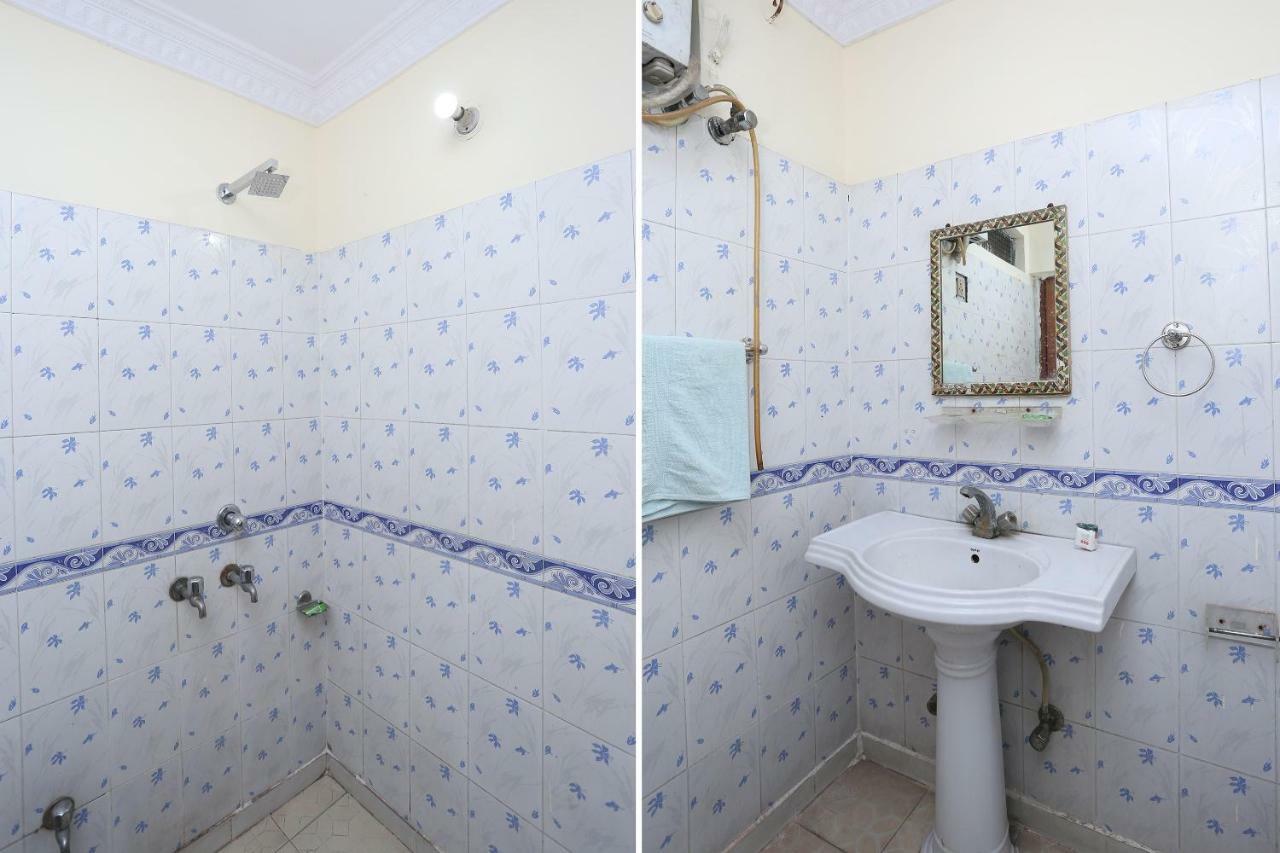 Oyo 39830 Hotel Esquire Meerut Bagian luar foto