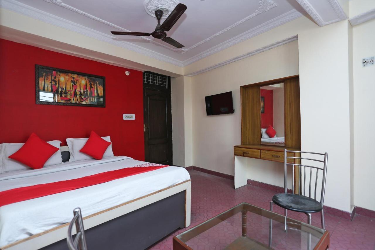 Oyo 39830 Hotel Esquire Meerut Bagian luar foto