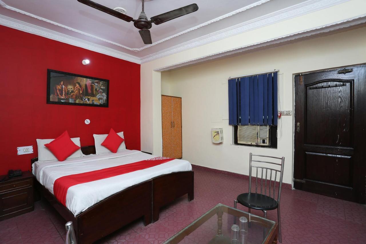 Oyo 39830 Hotel Esquire Meerut Bagian luar foto