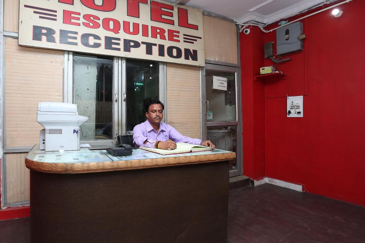 Oyo 39830 Hotel Esquire Meerut Bagian luar foto